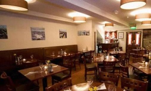 The White Lady Hotel Kinsale Exteriör bild